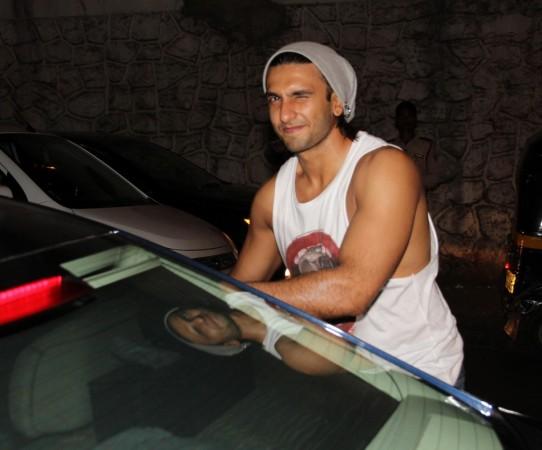 Ranveer Singh and Deepika Padukone snapped at Oliver bar