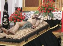 the-statue-of-jesus-lying-in-the-tomb-monastery-of-san-joaquin-y-santa-ana-valladolid-photo-wikimemdia-commons