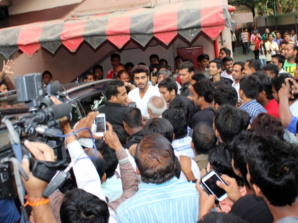 Arjun Kapoor Promotes '2 States' At Gaiety Galaxy Theatre Arjun Kapoor Promotes '2 States' At Gaiety Galaxy Theatre