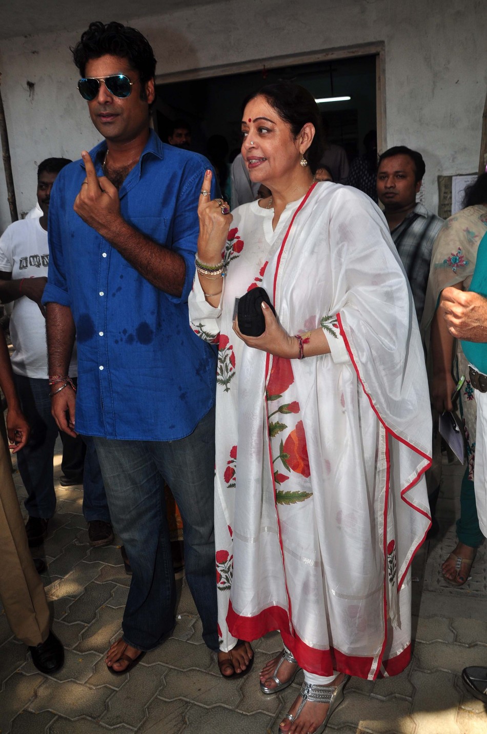 Bollywood celebrities cast their vote for Lok Sabha Election