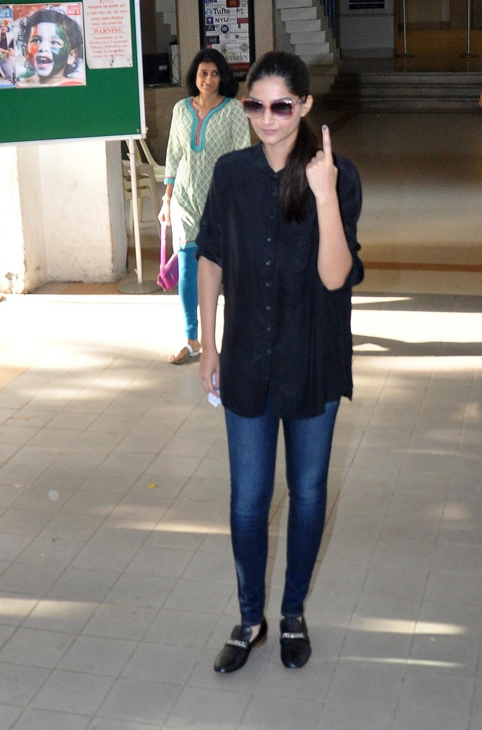 Bollywood celebrities cast their vote for Lok Sabha Election