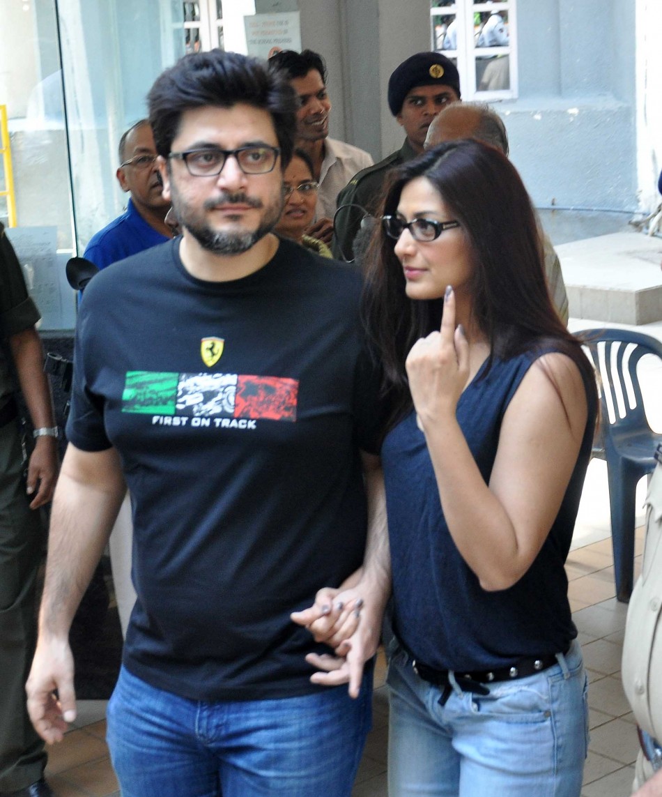 Bollywood celebrities cast their vote for Lok Sabha Election