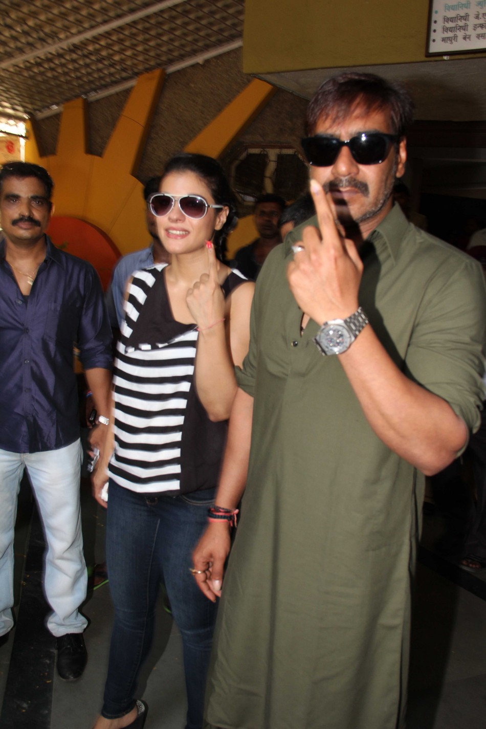 Bollywood celebrities cast their vote for Lok Sabha Election
