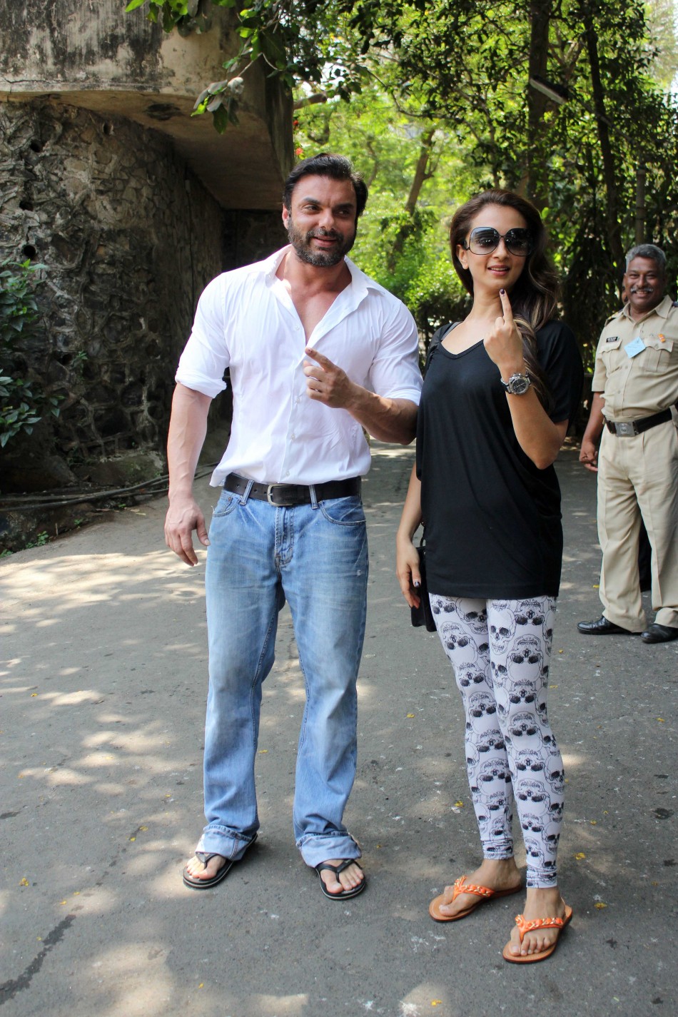 Bollywood celebrities cast their vote for Lok Sabha Election
