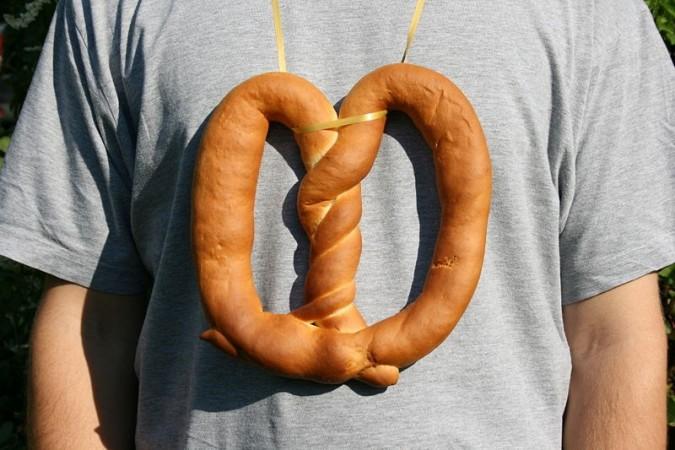 Happy National Pretzel Day 2014! Here is the history and origin of pretzel and 6 interesting facts to know about the day. (Photo: Wikimedia Commons/Frank Vincentz)
