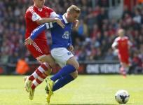 luke-shaw-gerard-deulofeu-southampton-everton