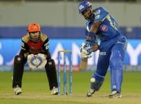 kieron-pollard-mumbai-indians-naman-ojha-sunrisers-hyderabad