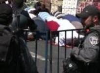 israel-limits-access-to-al-aqsa-compound