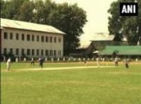 under-19-kashmiri-women-hit-the-pitch-of-first-ever-district-cricket-tournament