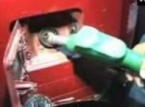 consumers-hail-petrol-price-cut