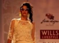 the-sea-romance-with-paras-and-shalini