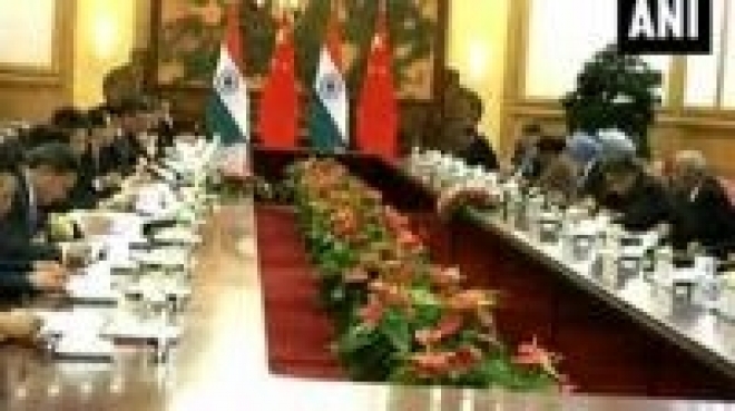 Chinese premier holds talks with PM Manmohan Singh
