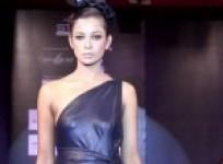 kochi-gets-glamourous-with-rocky-s