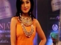 amrita-rao-i-believe-in-customising-style