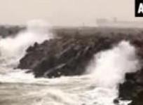 cyclonic-storm-lehar-weakens-likely-to-hit-andhra-coast-today-afternoon