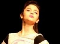 alia-bhatt-i-do-go-wrong-with-my-style-but-im-not-boring