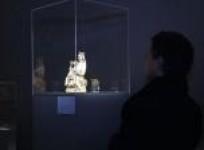 ivory-statuette-to-go-on-sale-at-sothebys-auction