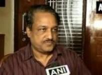 manyata-not-ill-and-attending-premiers-commissioner-be-suspended-for-granting-parole-to-sanjay-dutt