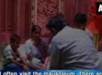 mausoleum-of-hazrat-shah-pir-draws-devotees-of-different-faiths