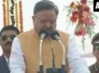 raman-singh-takes-oath-as-chhattisgarh-cm
