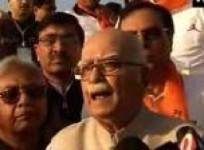 lk-advani-flags-off-run-for-unity-marathon-from-ahmedabad