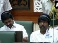 telangana-bill-presented-amid-uproar-in-andhra-pradesh-assembly