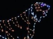washingtons-national-zoo-all-decked-out-for-christmas