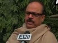 politicos-taunt-bjp-for-sidelining-advani-after-mohan-bhagwat-says-bjp-needs-advanis-guidance