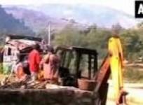 maoists-disrupt-construction-work-set-vehicles-on-fire-in-odisha