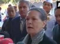 congress-determined-to-fight-sonia-gandhi-appealing-media-to-look-at-other-party-governed-states
