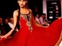 jaya-mishra-brings-opulence-onto-the-ramp