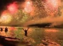 two-million-bring-in-new-year-on-rios-copacabana-beach