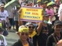 thai-protesters-in-warm-up-march-for-bangkok-shutdown