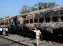 nine-dead-in-indian-train-fire-near-mumbai