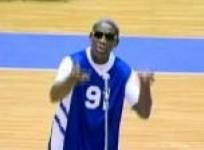 rodman-sings-birthday-tribute-to-n-koreas-kim-before-game