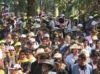 final-bangkok-march-ahead-of-mondays-planned-shutdown