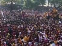 barefoot-devotees-in-spectacular-catholic-parade