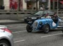 classic-vehicles-take-part-in-paris-parade