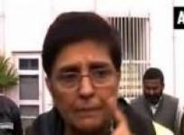 voting-for-aap-like-voting-for-congress-kiran-bedi