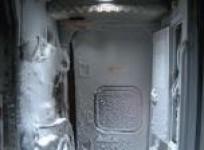 snow-finds-its-way-into-ny-dc-train-during-heavy-storm
