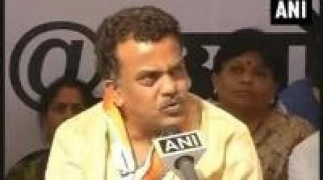 Sanjay Nirupams fast to demand power tariff reduction enters second day