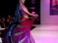 revival-of-old-indian-craftsmanship-on-the-ramp