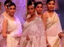 mugdha-godse-sizzles-in-aslam-khans-creation