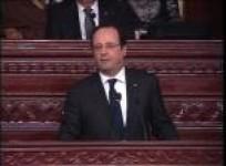 hollande-salutes-tunisia-as-it-adopts-a-new-constitution