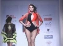 a-touch-of-luxury-to-your-beach-wear