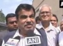 kejriwal-can-do-activism-cant-handle-administration-nitin-gadkari