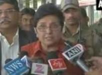 kejriwal-just-wants-to-keep-issues-alive-ls-polls-his-main-focus-kiran-bedi
