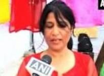 artisans-hope-for-good-sales-in-handicraft-fair-in-visakhapatnam