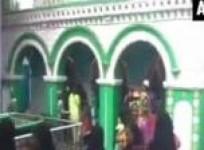 hindus-muslims-pay-obeisance-at-karnataka-mausoleum