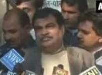 gadkari-files-defamation-case-against-arvind-kejriwal-ashutosh